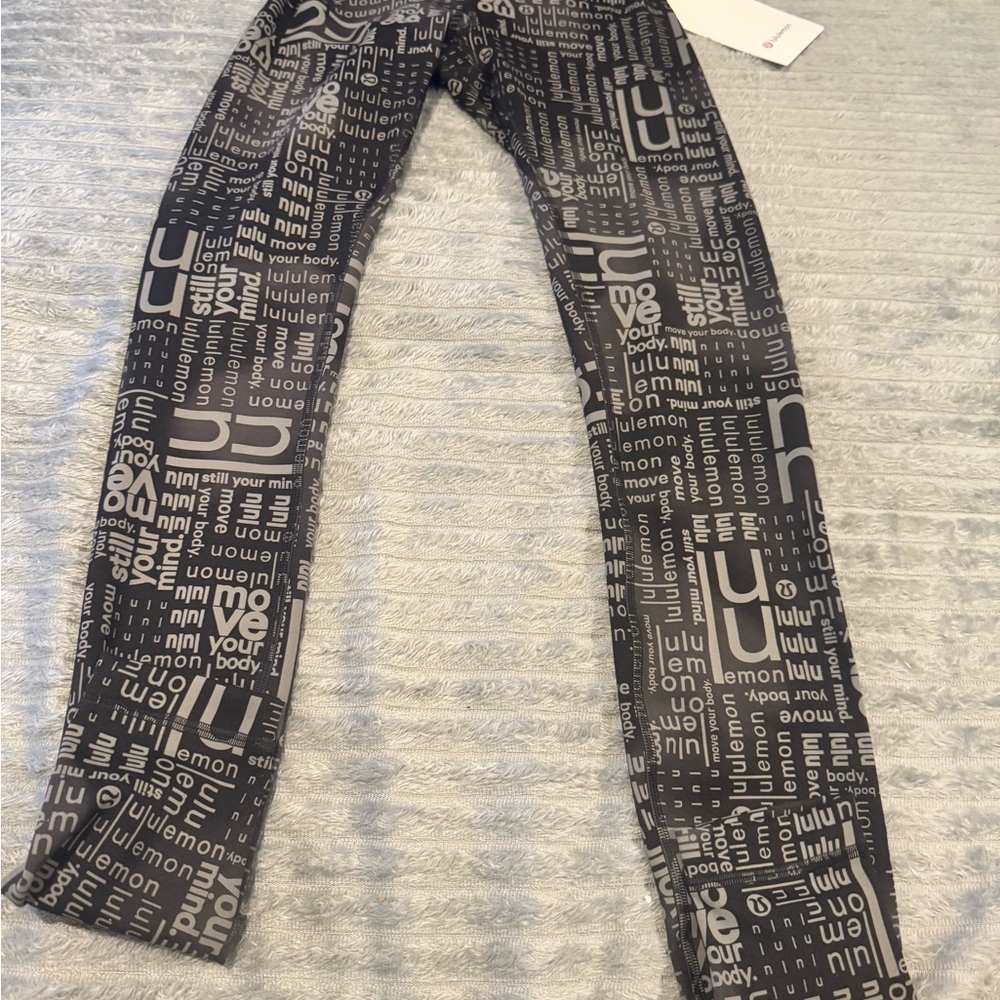 Lululemon Wunder Train High Rise 28” Logo Print Leggings Size 2 NWT